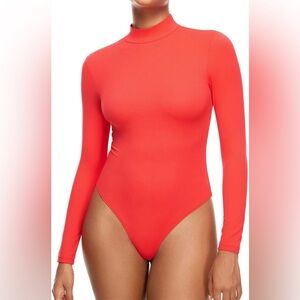 NWOT! Aritzia Babaton Contour Mockneck Longsleeve Thong Bodysuit in Burnt Orange